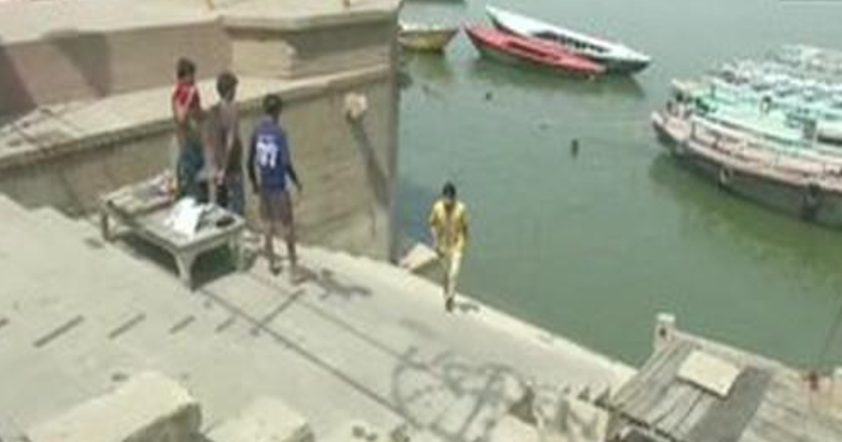 Water level in Ganges rises, operation of boats suspended